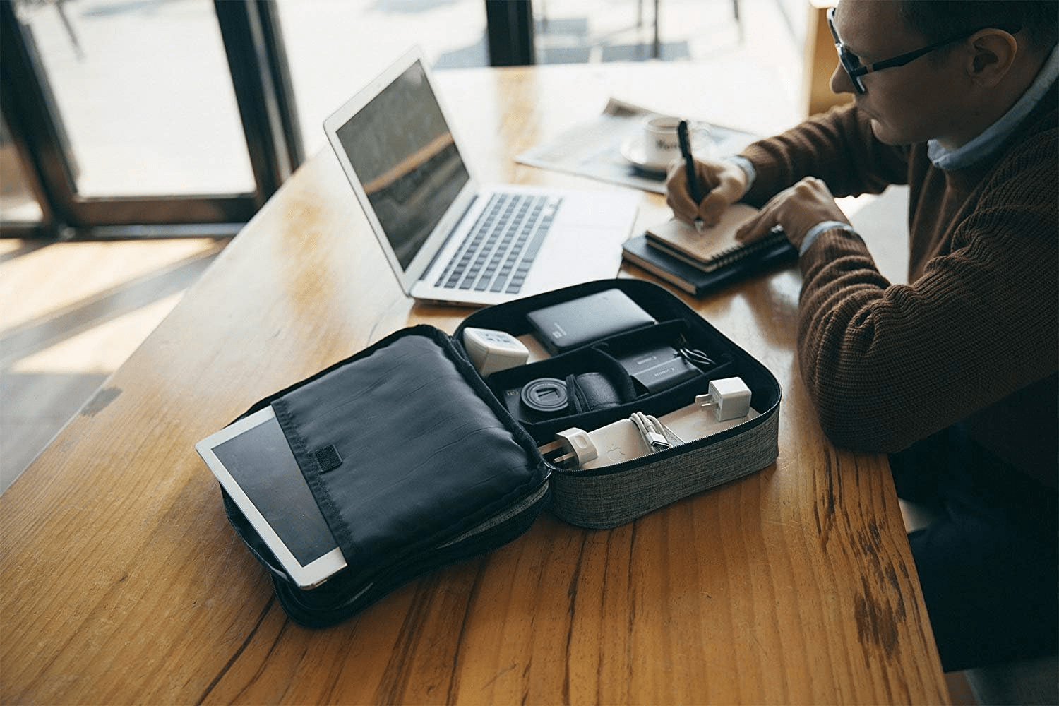 BAGSMART Double-Layer Tech Organizer – Electronics Travel Case for Devices, Cables & Accessories - JD Gifts